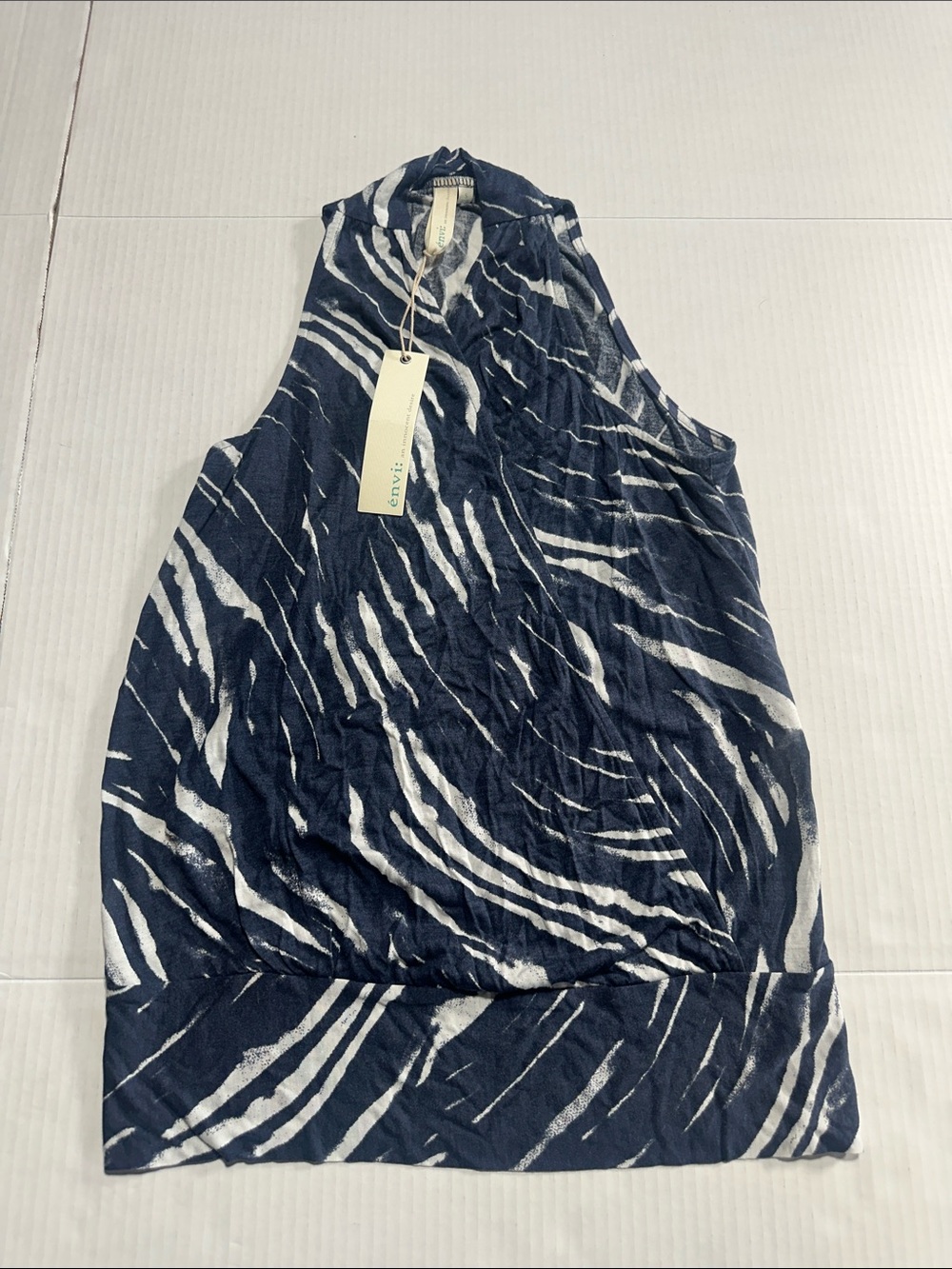 NWT Envi Sleeveless Navy and White Print Halter Top with cuff at bottom super so